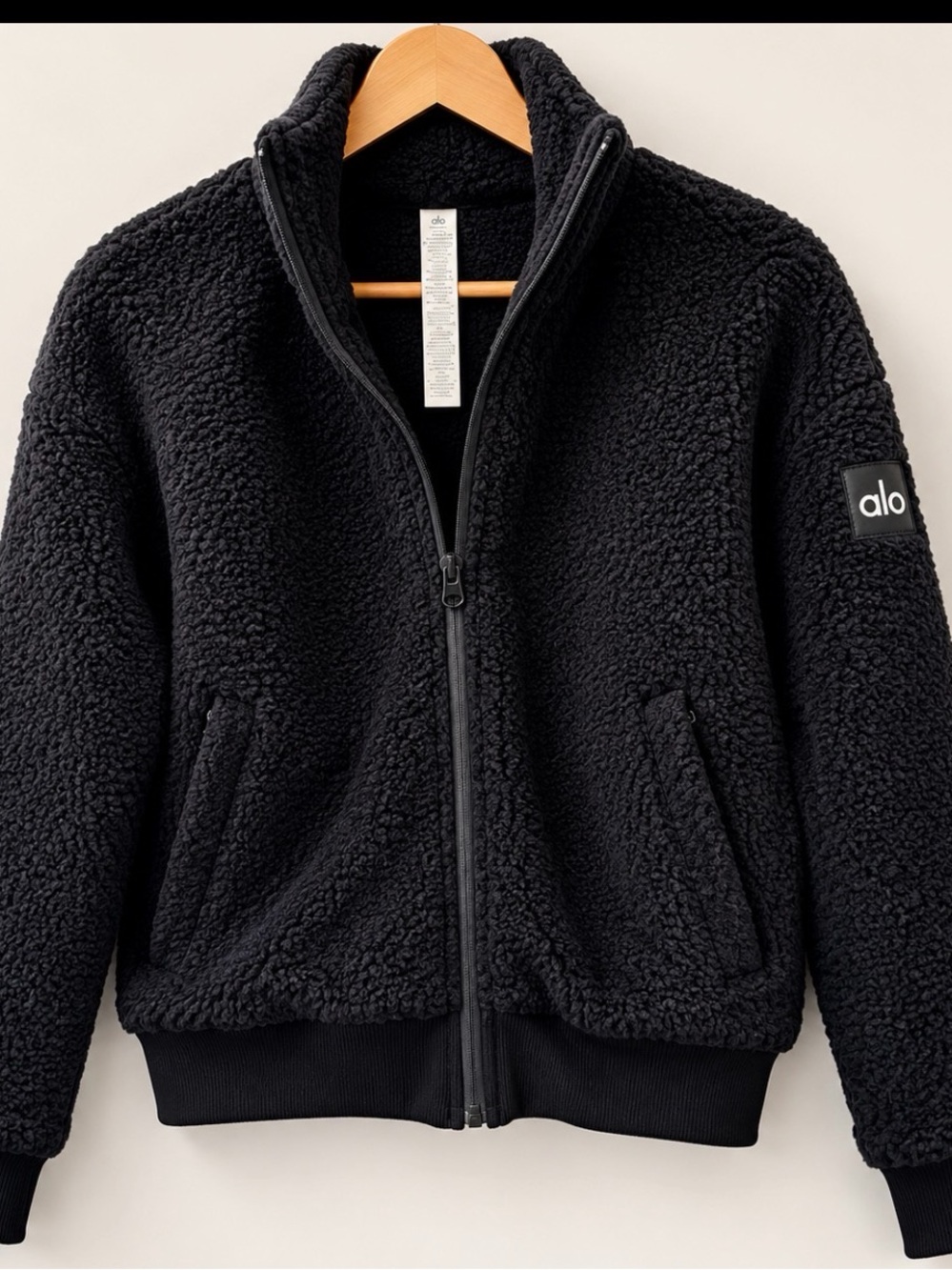 ALO Yoga Black Sherpa Bomber Jacket 🧥 women’s size L/G new